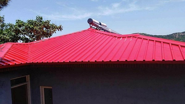 在山西，鋼結構廠家會這樣勸誡打算蓋彩鋼瓦房的人