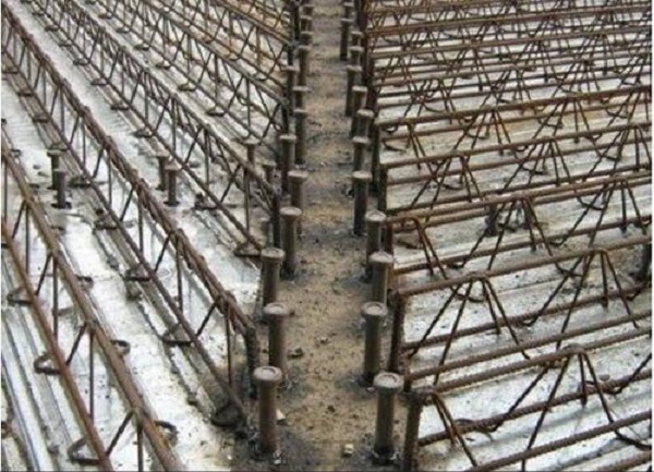 鋼筋桁架樓承板施工